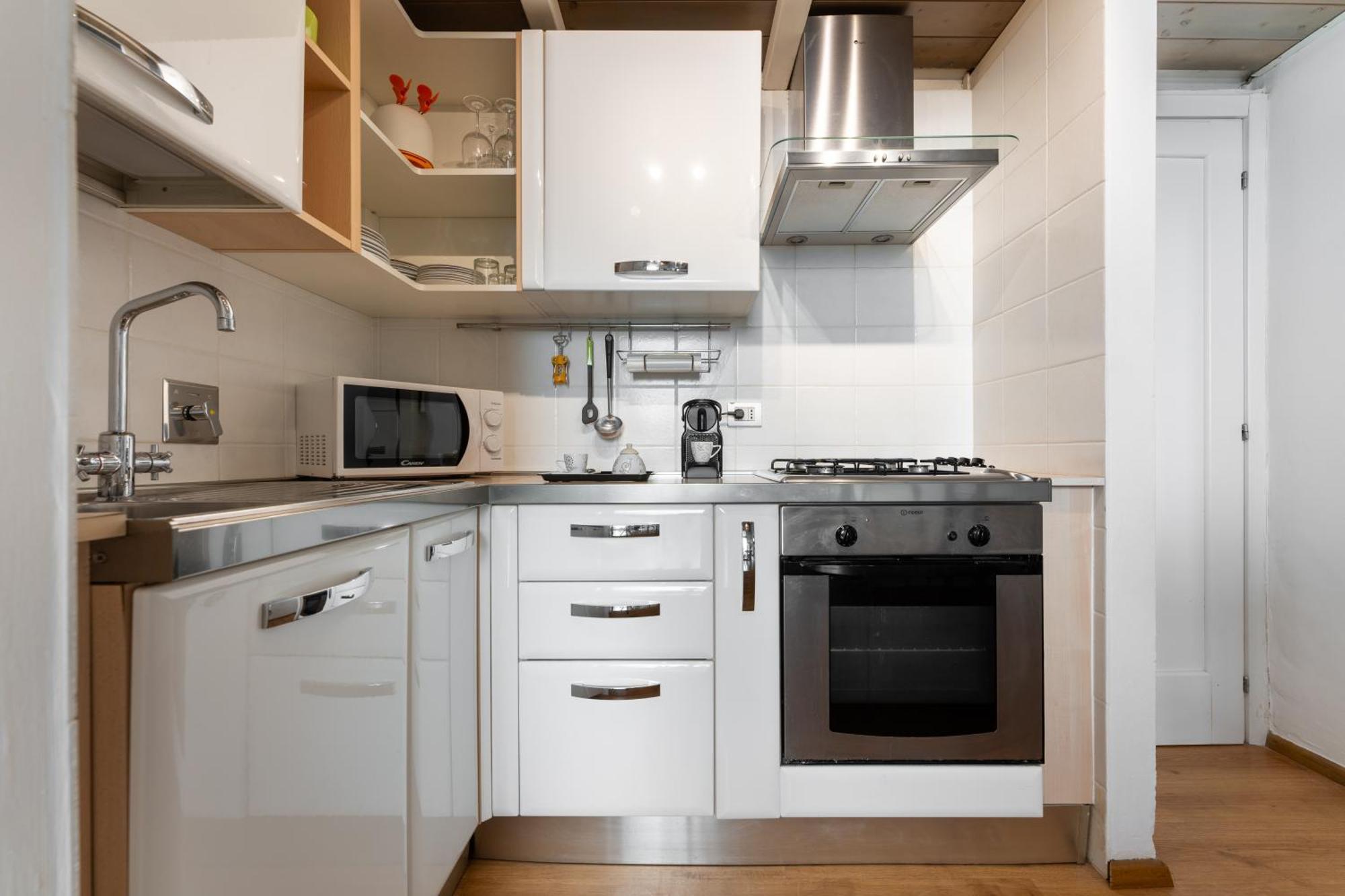 Via Cimabue 8B - Florence Charming Apartments - Metropolitan Loft In Florence - 20 Minute Walk To City Center - Excellent Base For Exploring - Less Than 5 Minute Walk To The Supermarket - Amazing Bakery On The Corner מראה חיצוני תמונה